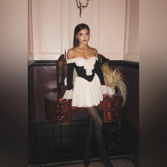 ✨SOLD✨ House of CB Alana Vintage Cream and Black Mini Dress - Picture 2 of 8